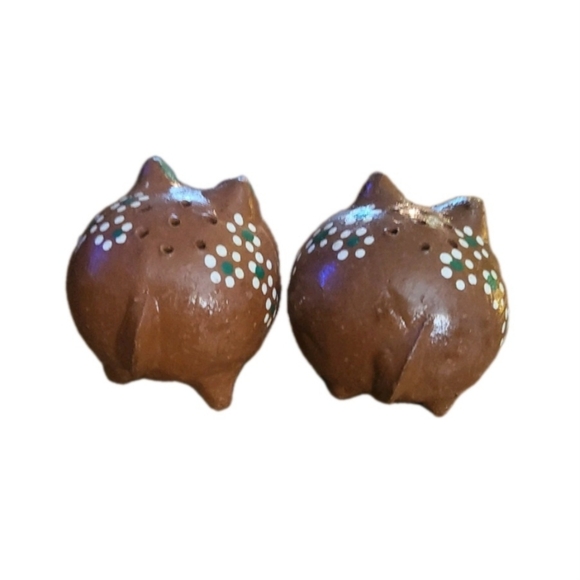 Vintage Mexican Folk Art Red Clay Pig Salt & Pepper Shakers - Picture 5 of 8